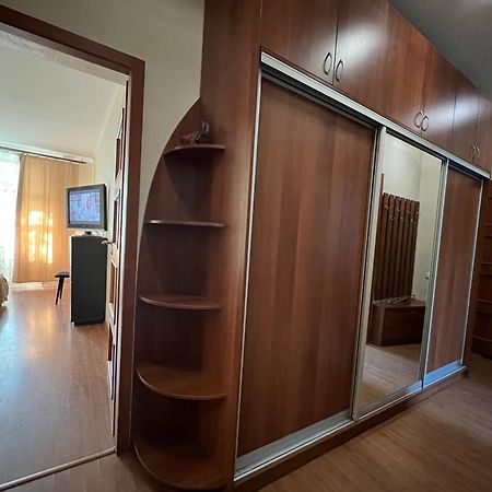 Apartment On Skorykovskyi Lane 4 Dnipro Exteriör bild