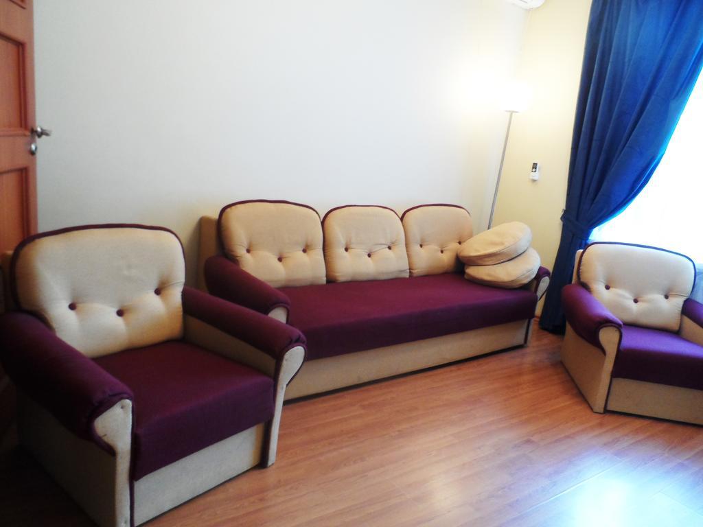 Apartment On Skorykovskyi Lane 4 Dnipro Exteriör bild